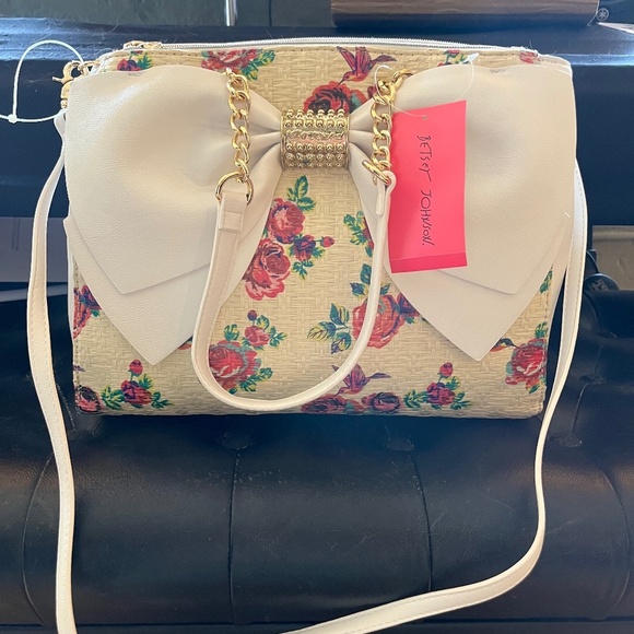 *NWT Betsey Johnson Welcome To The Big Bow Large Satchel Bag Coquette Floral - Picture 5 of 16
